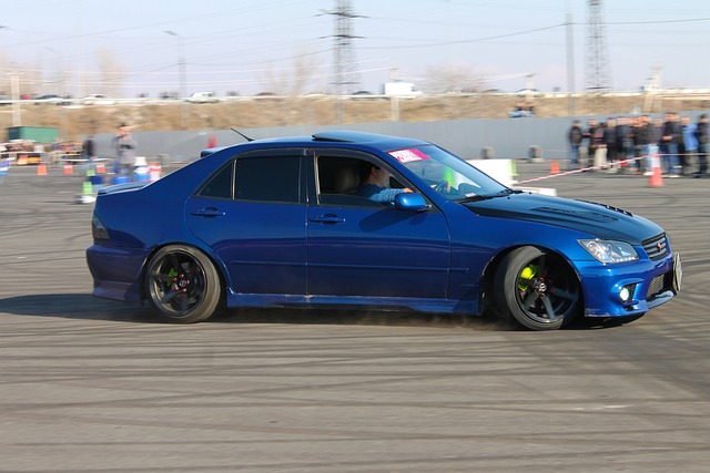 更让比赛走 更让比赛走